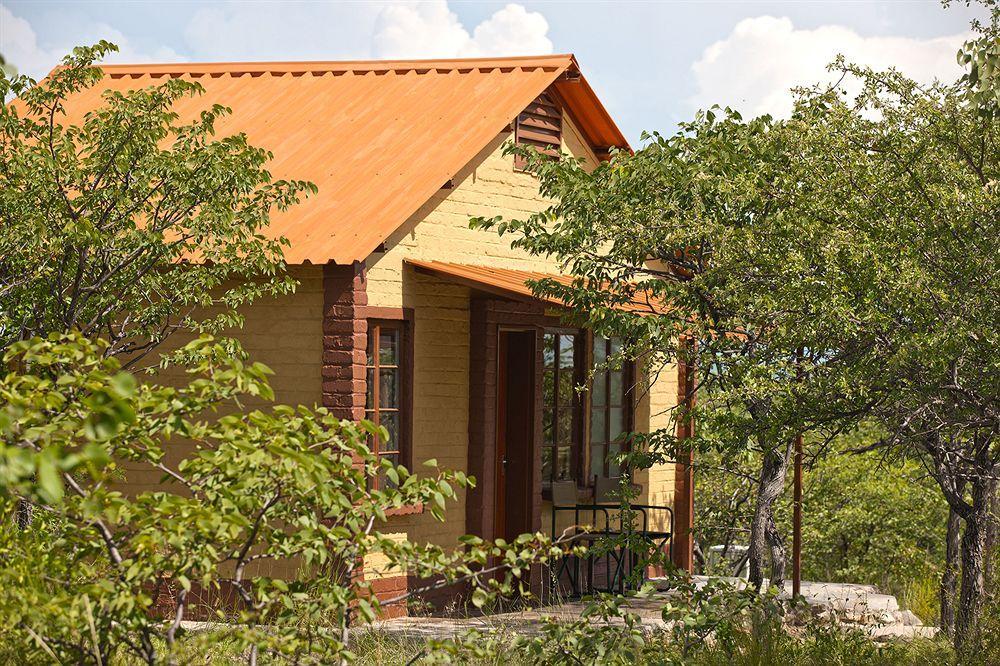 Gondwana Etosha Safari Camp Villa Okaukuejo Exterior photo