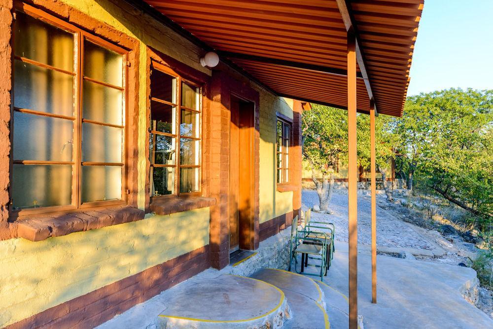 Gondwana Etosha Safari Camp Villa Okaukuejo Exterior photo