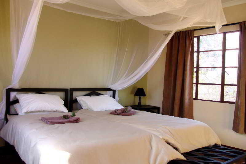 Gondwana Etosha Safari Camp Villa Okaukuejo Exterior photo